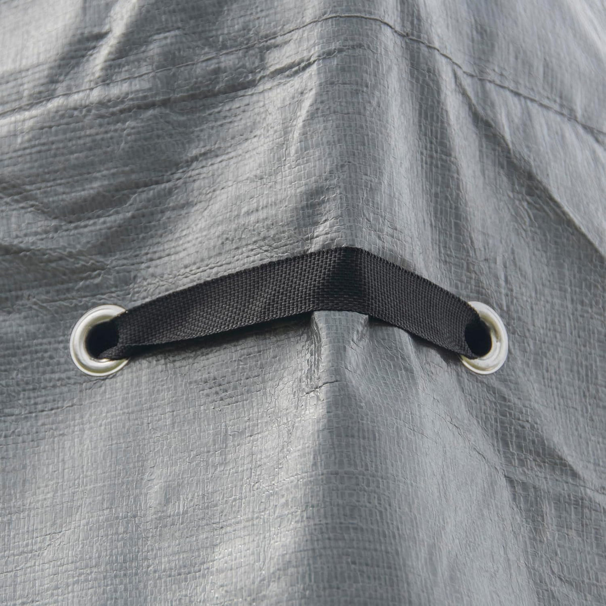 Universal winter tarpaulin, suitable for tall sunshades, used for storing barbecue grills and outdoor furniture, with fireproof and weather-resistant properties, measuring 10 feet by 12 feet, and in gray color.