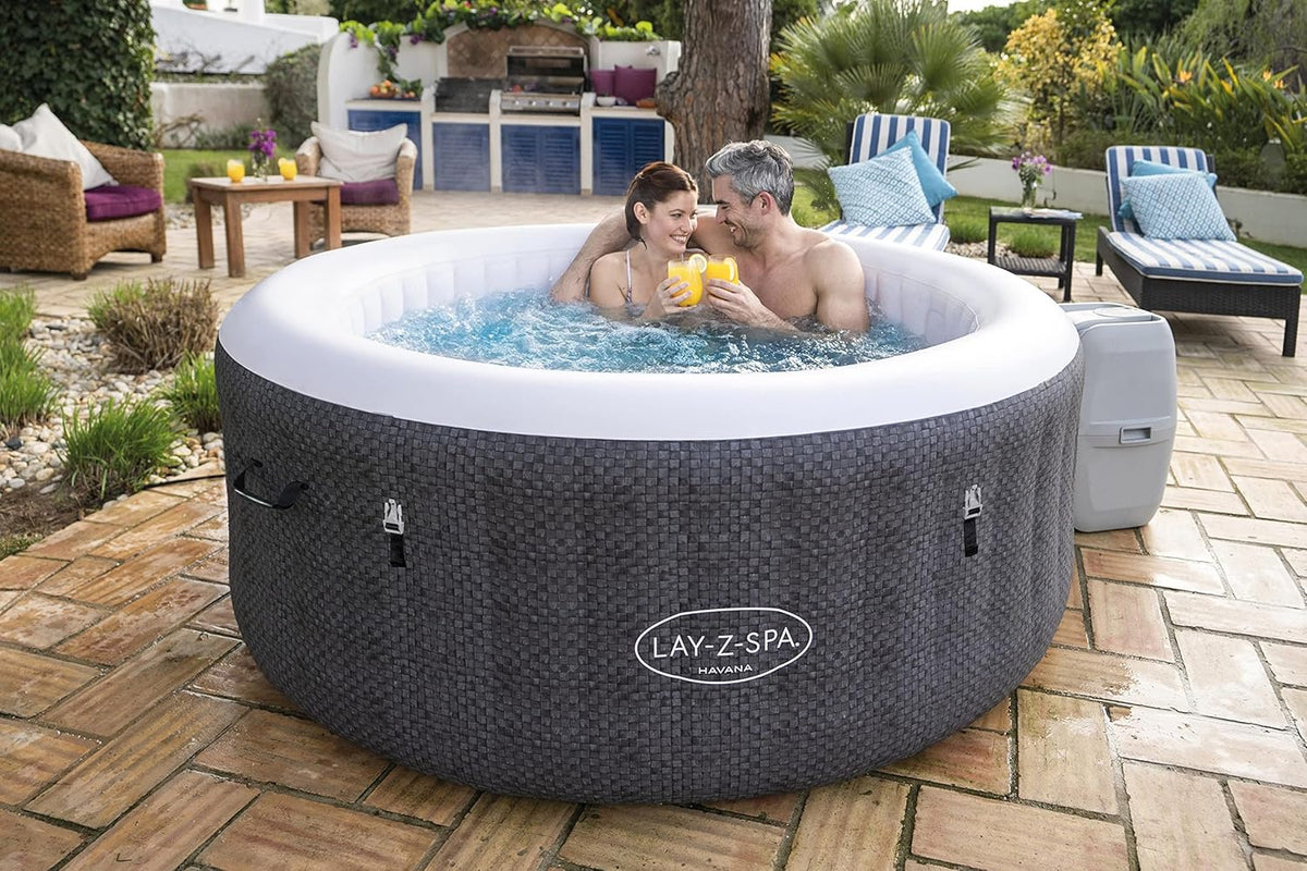 Lay-Z-Spa? Miami Airjet? 2-4 Person Round Inflatable Hot Tub