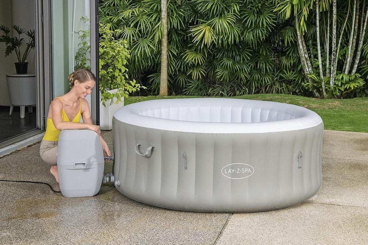 Lay-Z-Spa? Miami Airjet? 2-4 Person Round Inflatable Hot Tub