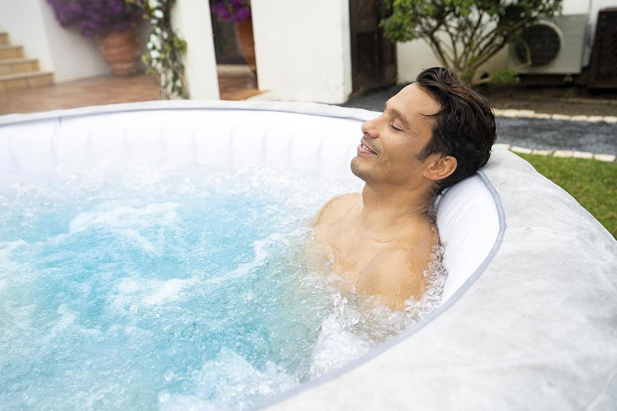 Lay-Z-Spa? Miami Airjet? 2-4 Person Round Inflatable Hot Tub