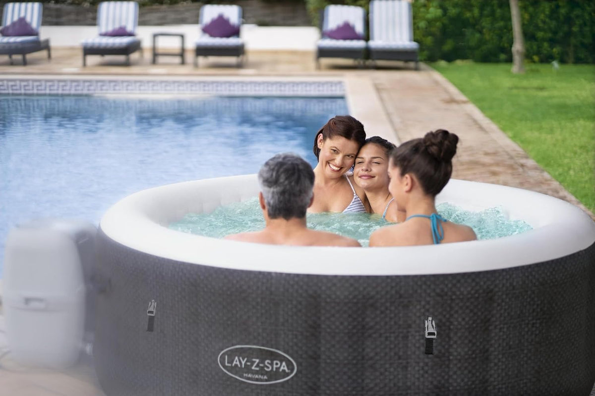 Lay-Z-Spa? Miami Airjet? 2-4 Person Round Inflatable Hot Tub