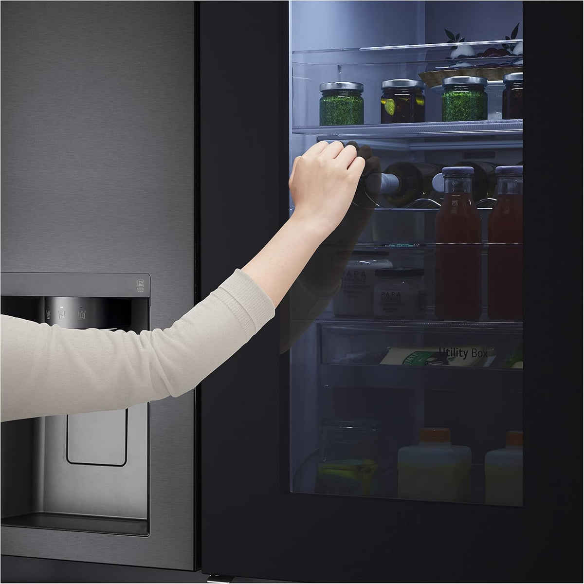 GSXV91MCAF Side-by-Side Fridge Freezer, 635L, InstaView, Total No-Frost, Freezer Compartment, UVnano Water and Ice Dispenser, Linear Inverter Compressor, Wi-Fi, Black, Energy Class F