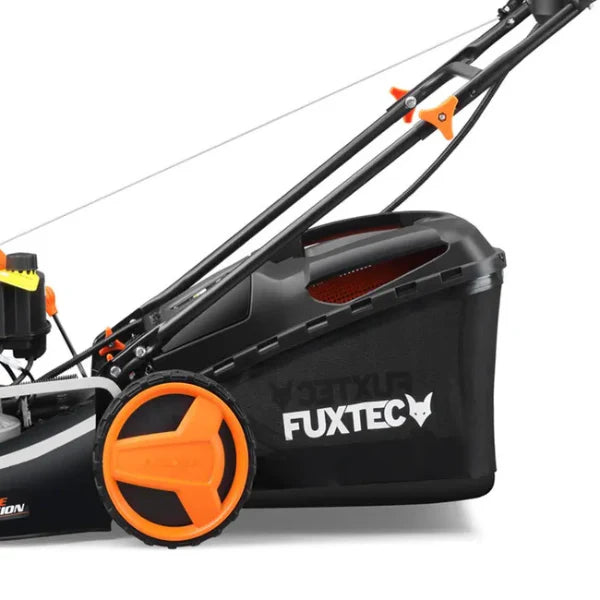 Self-propelled petrol lawnmower with electric start, 196 cm cutting width, 51 cm cutting width - 6 HP, 60 L capacity.