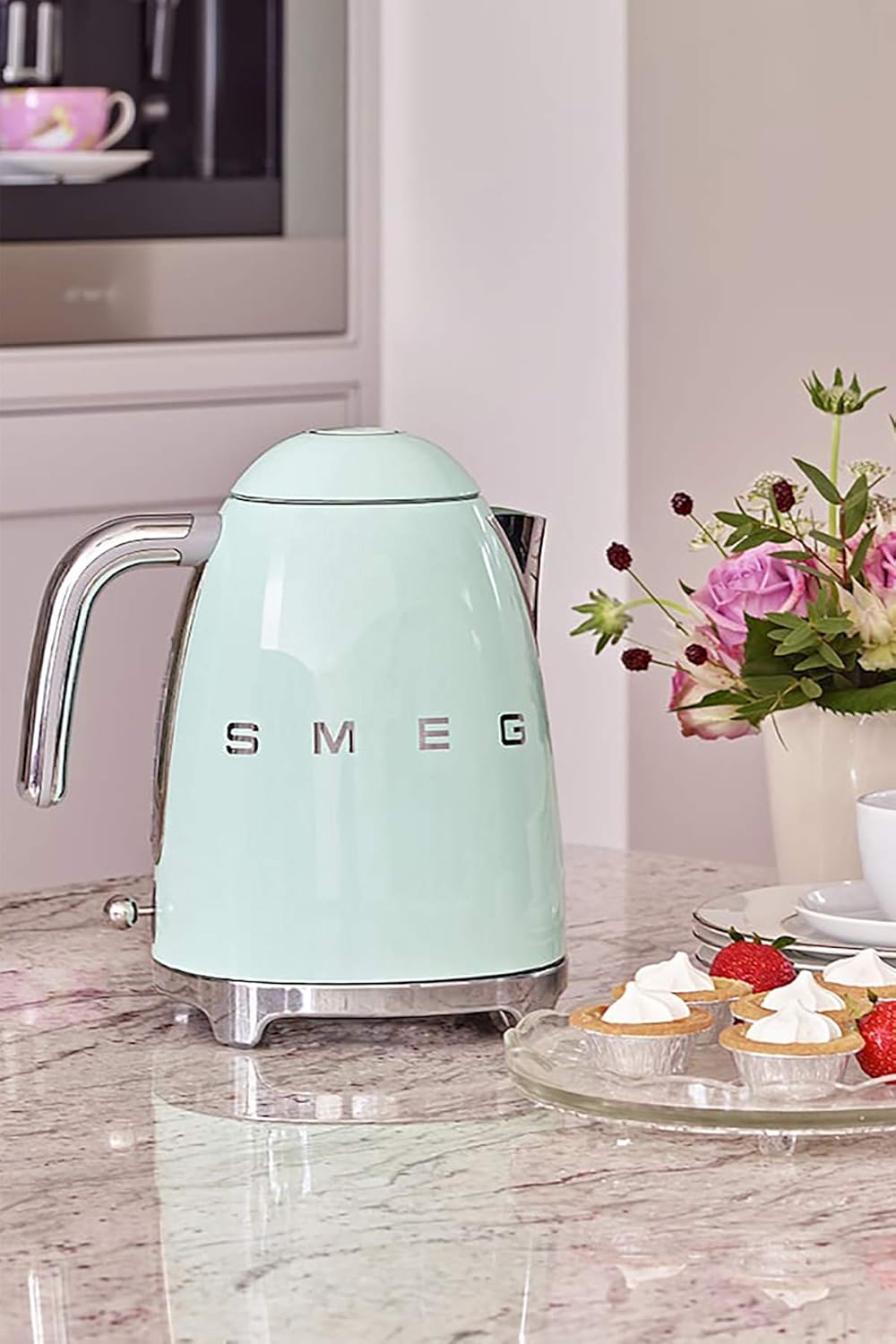 Variable Temperature Kettle KLF04BLEU 1.7 L, Multiple Temperature Settings, Washable Limescale Filter, Automatic Safety Shut-Off, Water Level Indicator, Cable Storage, 2400W, Black