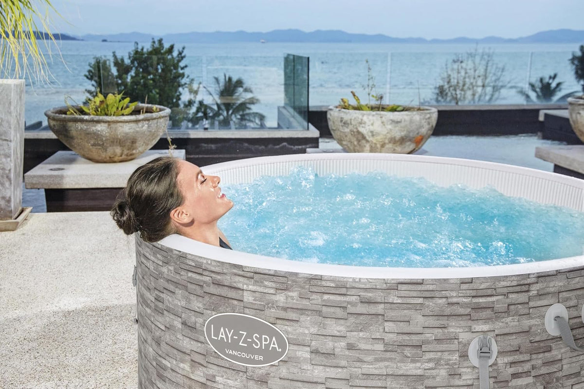 Lay-Z-Spa? Miami Airjet? 2-4 Person Round Inflatable Hot Tub